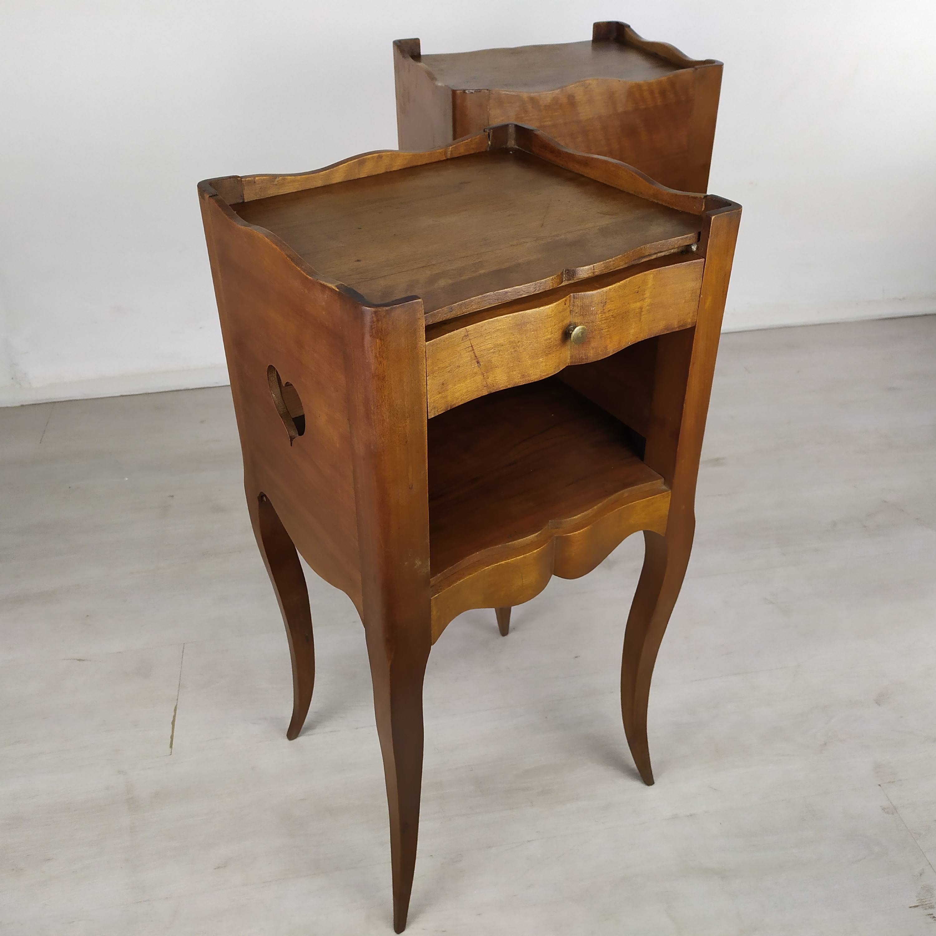 Bedside Louis XV heart