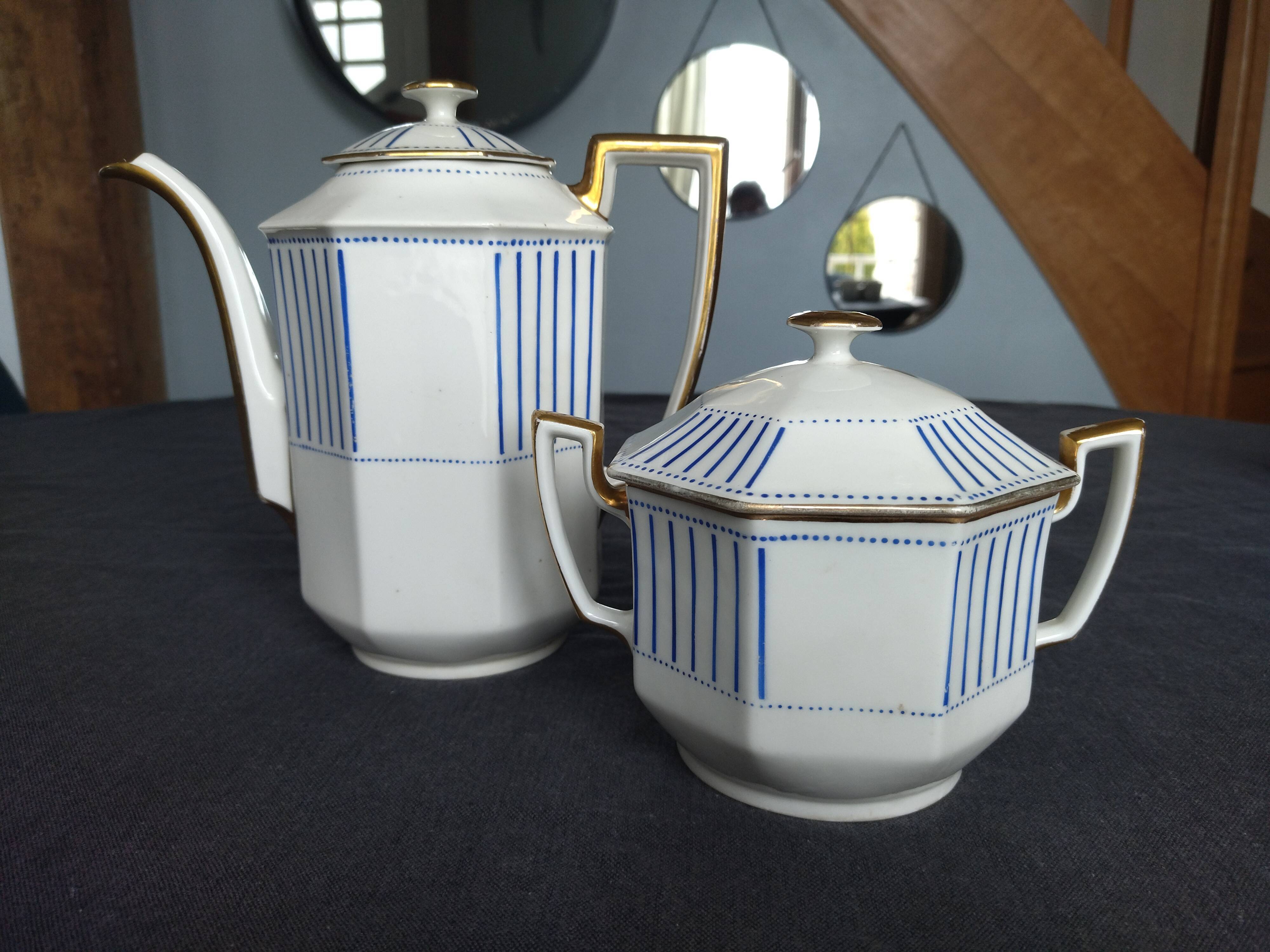 Service à thé en Porcelaine de Limoges F. Legrand and Cie art déco