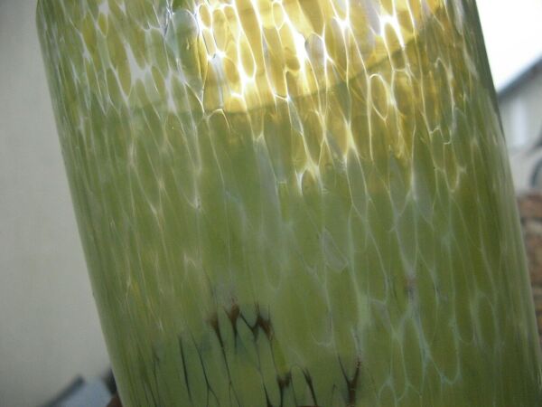 Vase en verre ou cristal de Clichy moucheté jaune/vert