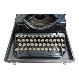 Machine à écrire simtype années 50