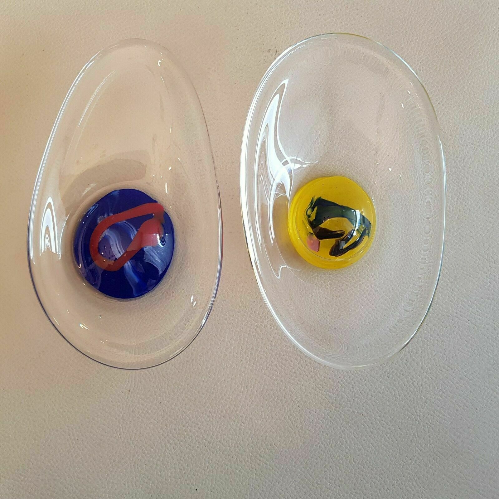 Pair of blown art glass cups by Eric Lindgren Claret