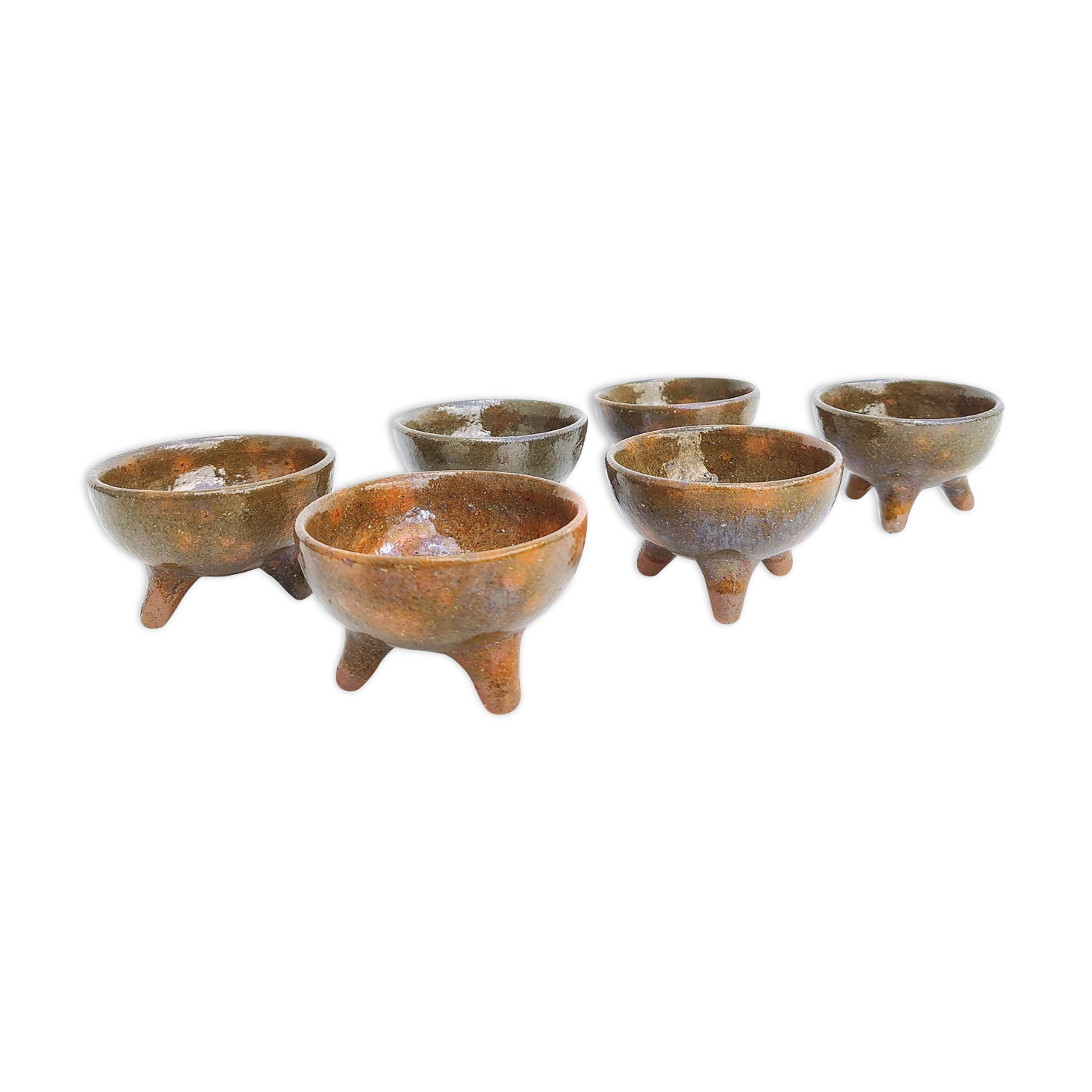 Set 6 bols tripodes terre cuite forme anthropomorphe
