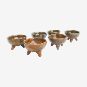 Set 6 bols tripodes terre cuite forme anthropomorphe