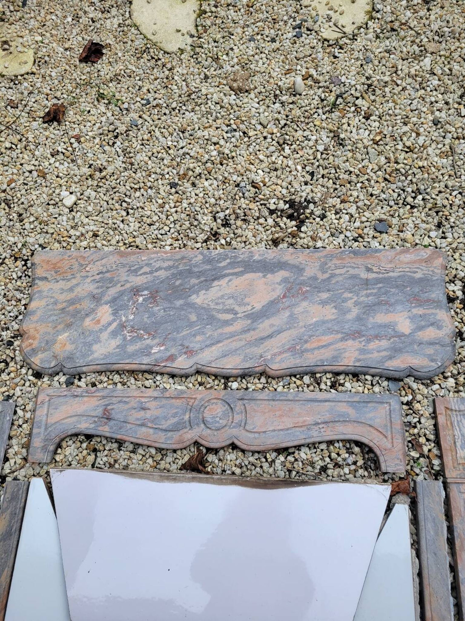 Pompadour fireplace in pink marble