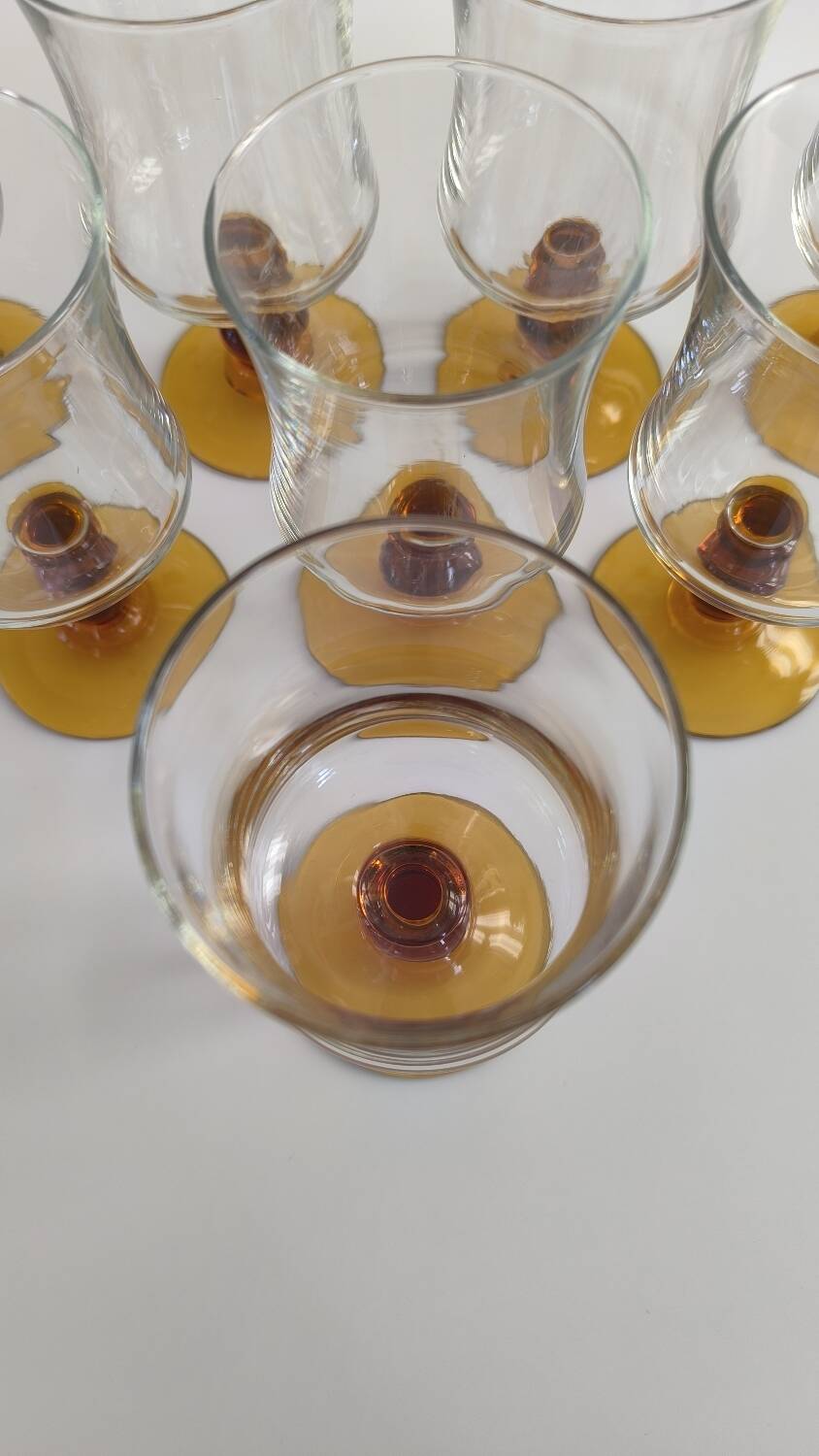 Set of 8 Arcoroc France stemmed glasses