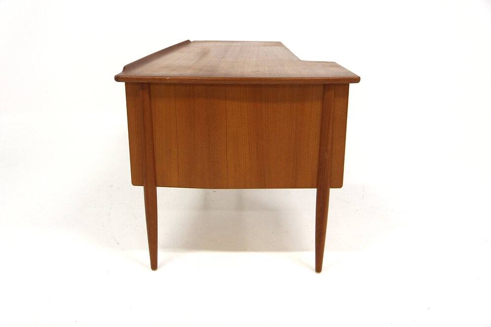 Scandinavian teak desk, Göran Strand, Lelångs Möbelfabrik, Sweden, 1950