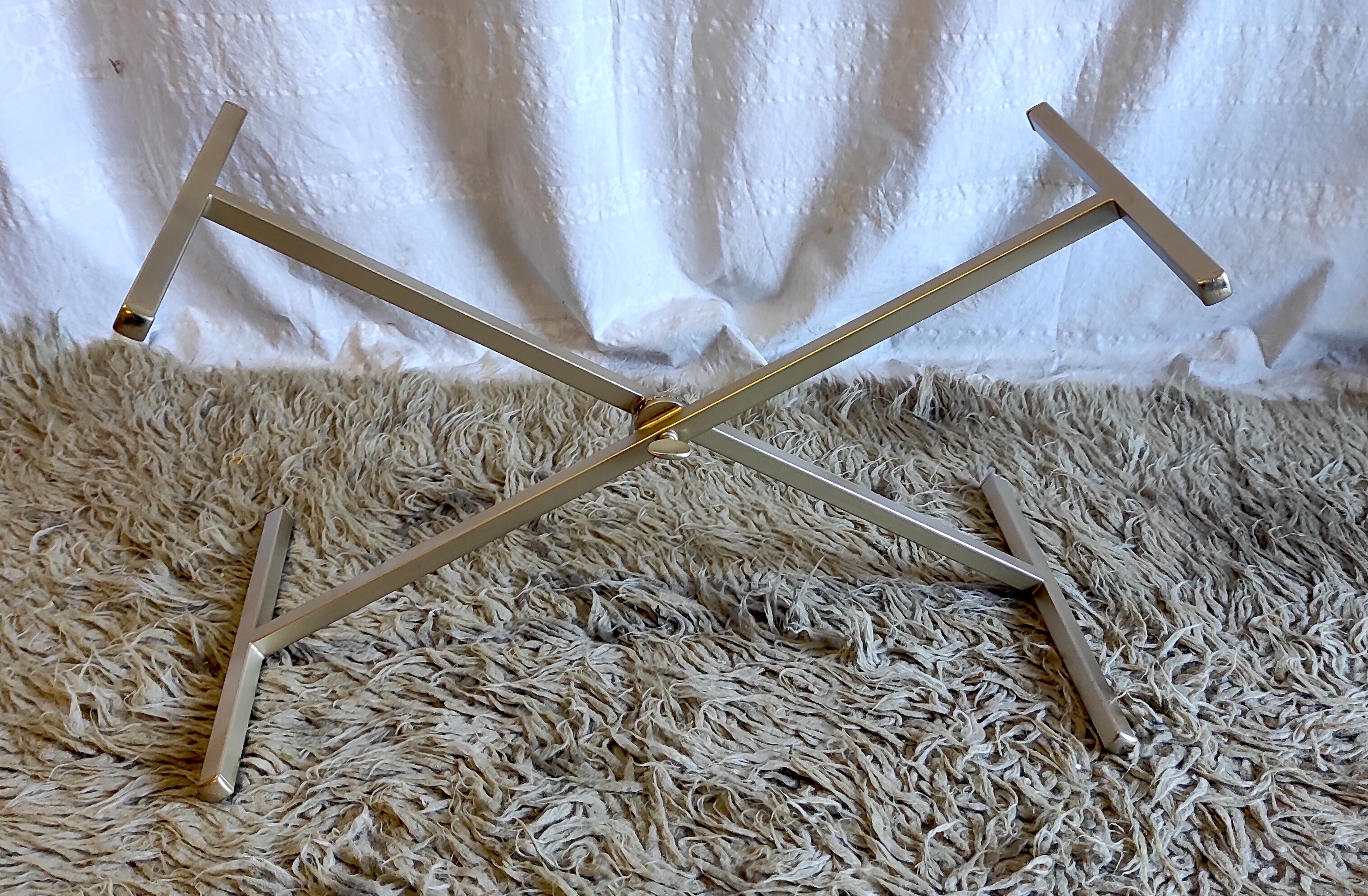Articulated coffee table gilded metal and glass – 60s/70s