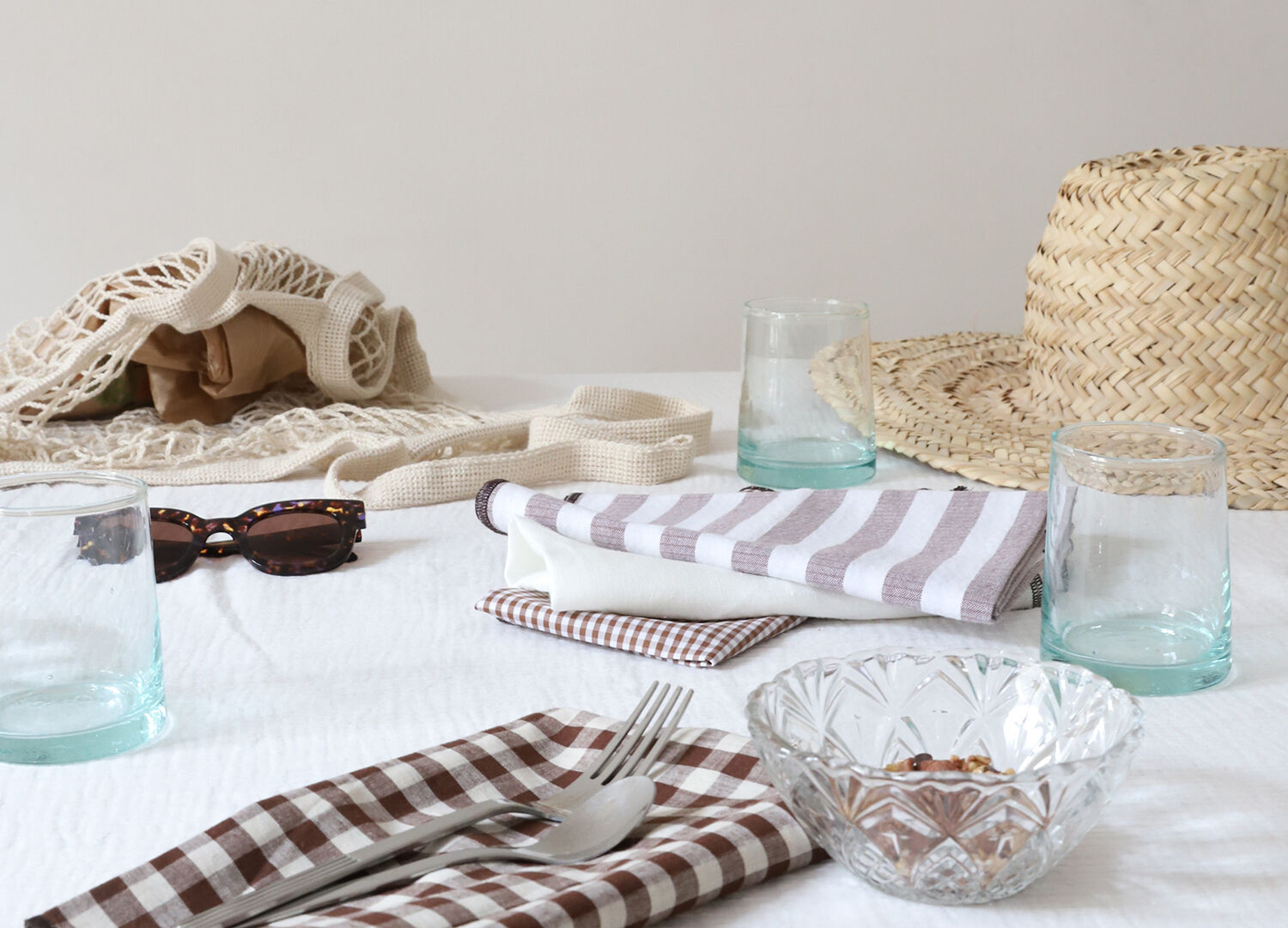 Set of 4 brown & white vichy towels