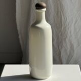 White English liqueur bottle with brown cap H27.5