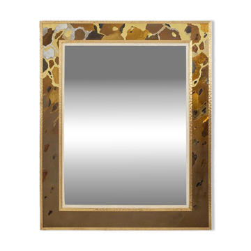 Miroir en marqueterie de laiton oxydé et patiné. Travail d’artiste