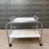 Serving table