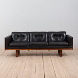 Poul Cadovius "Governor" sofa in rosewood and black leather, Denmark, 1960s.