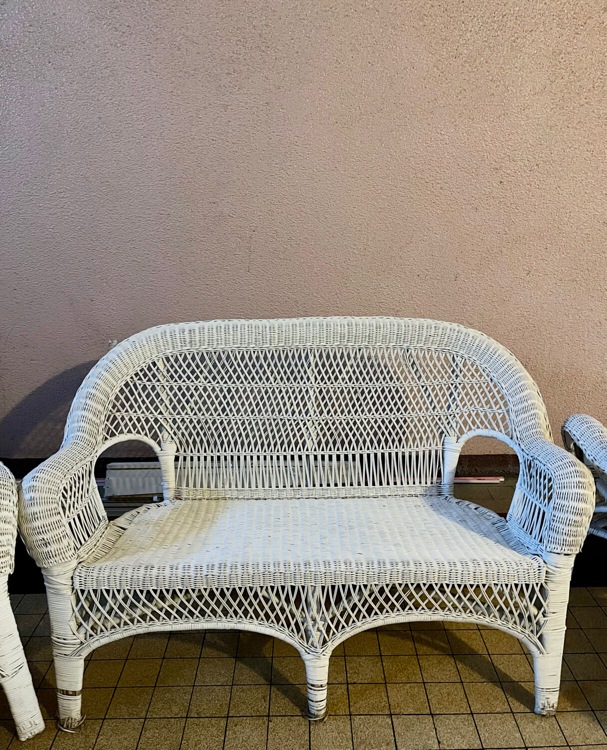 Salon de jardin en osier et rotin blanc