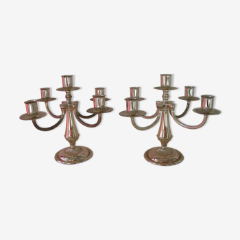 Pair of candlestick has four candlesticks
