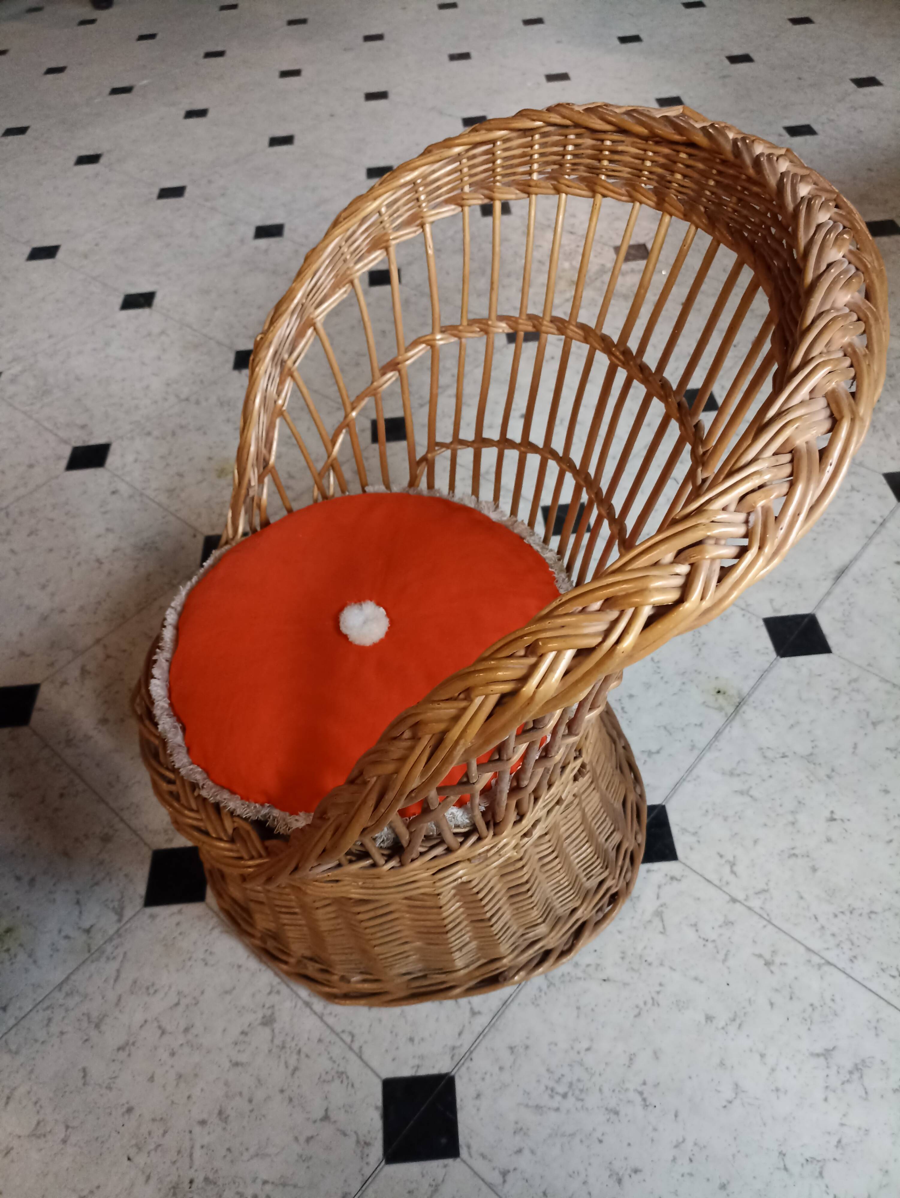 Set of 2 vintage 1970s rattan children's armchairs with orange cushions