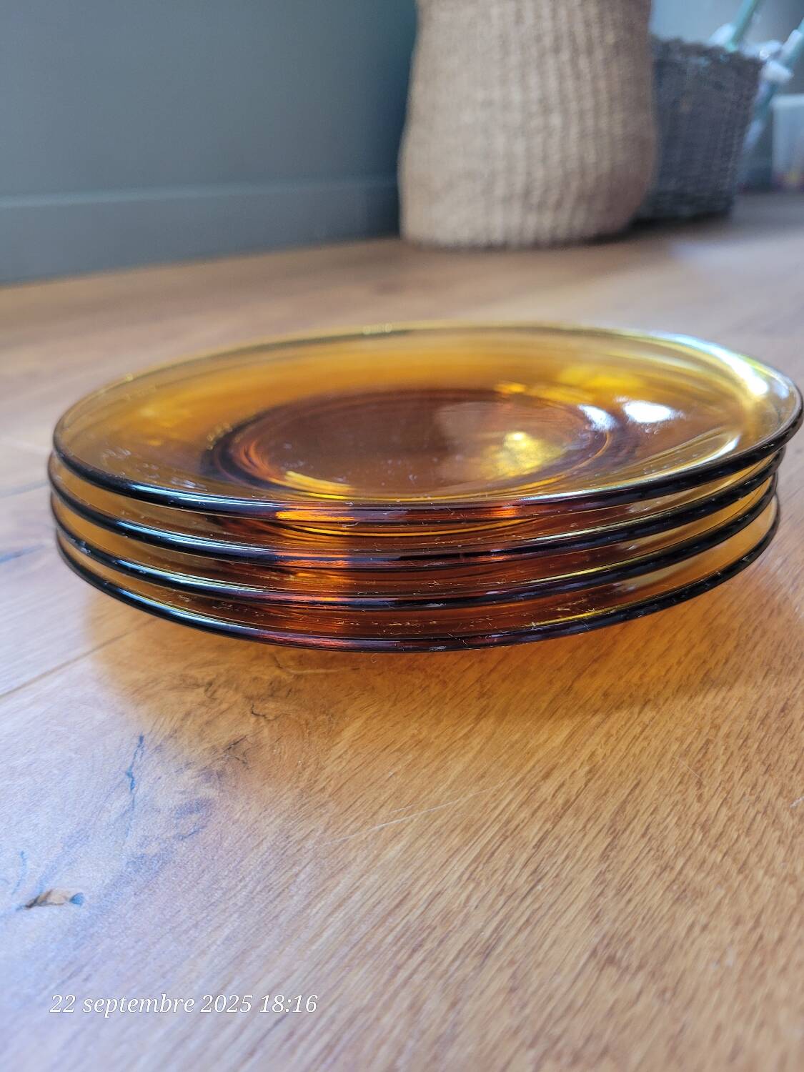 4 Vereco dessert plates