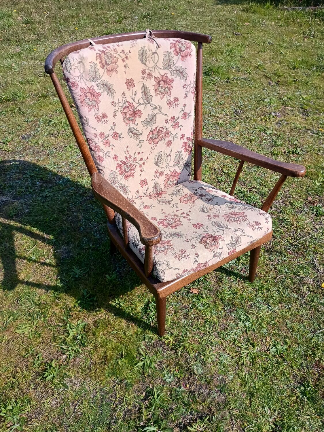 Baumann fan chair
