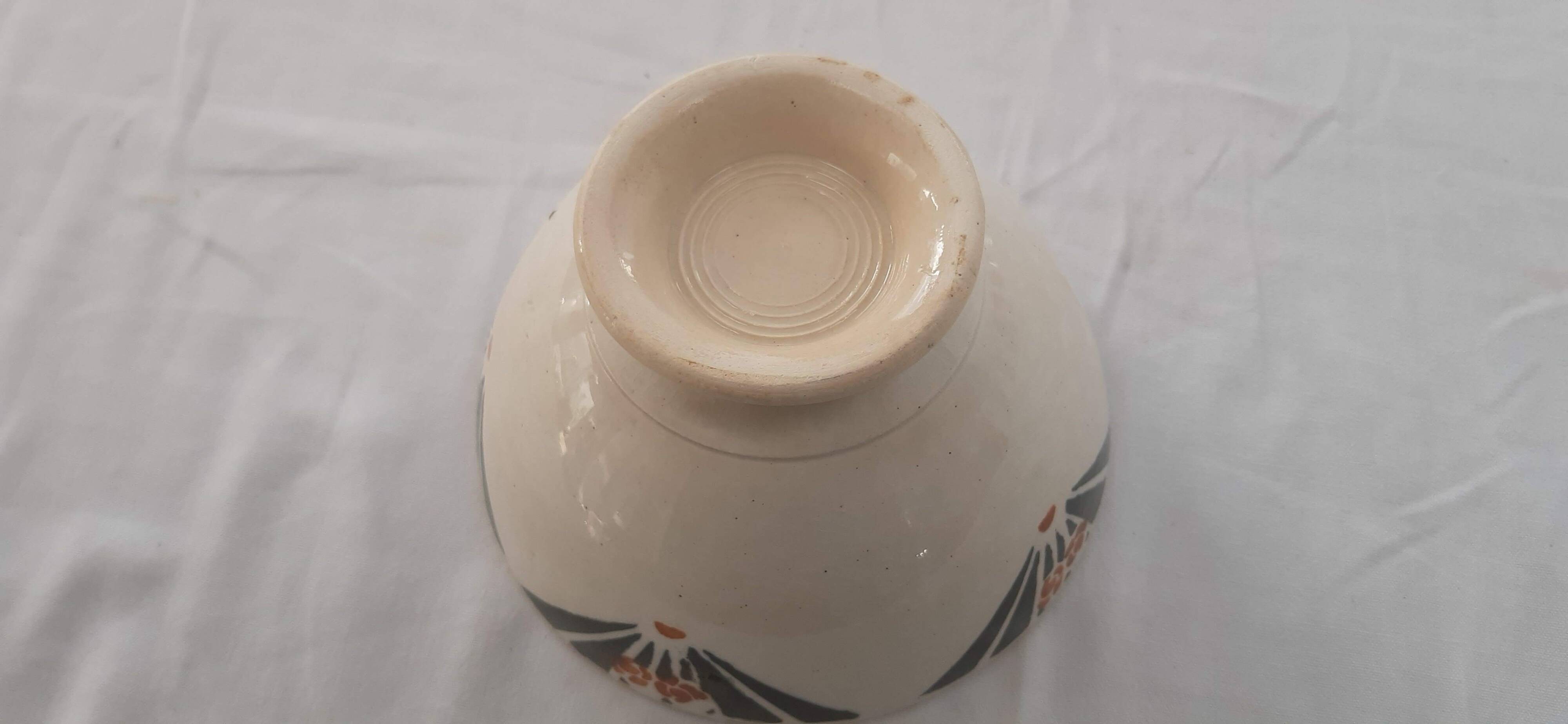 Old bowl stencil drawing