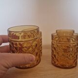 Pernod sa amber glasses