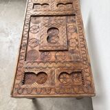 Table basse savoyarde art populaire