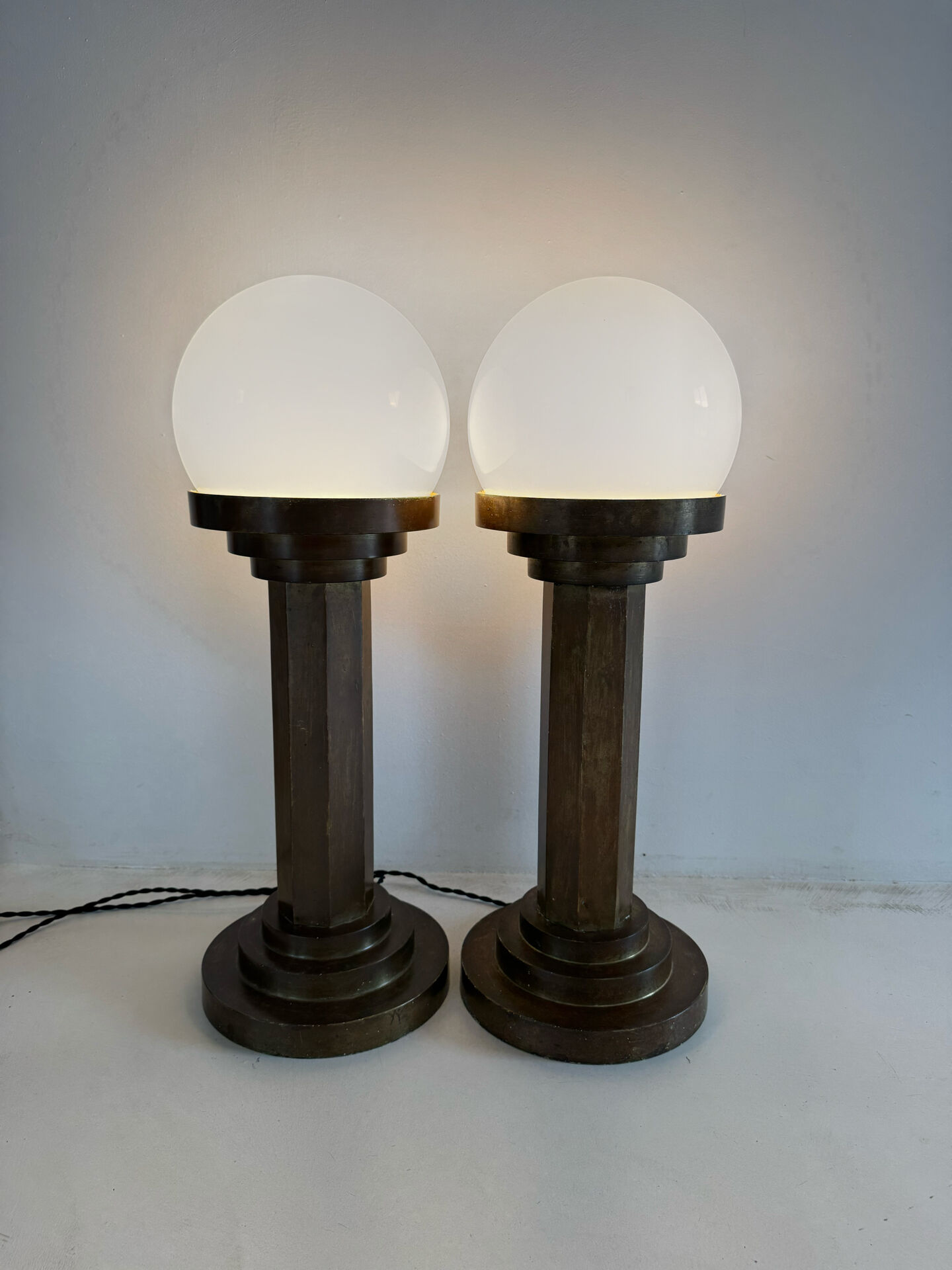 Lampes colonnes bronze Art Déco