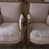 Pair of small shepherdesses