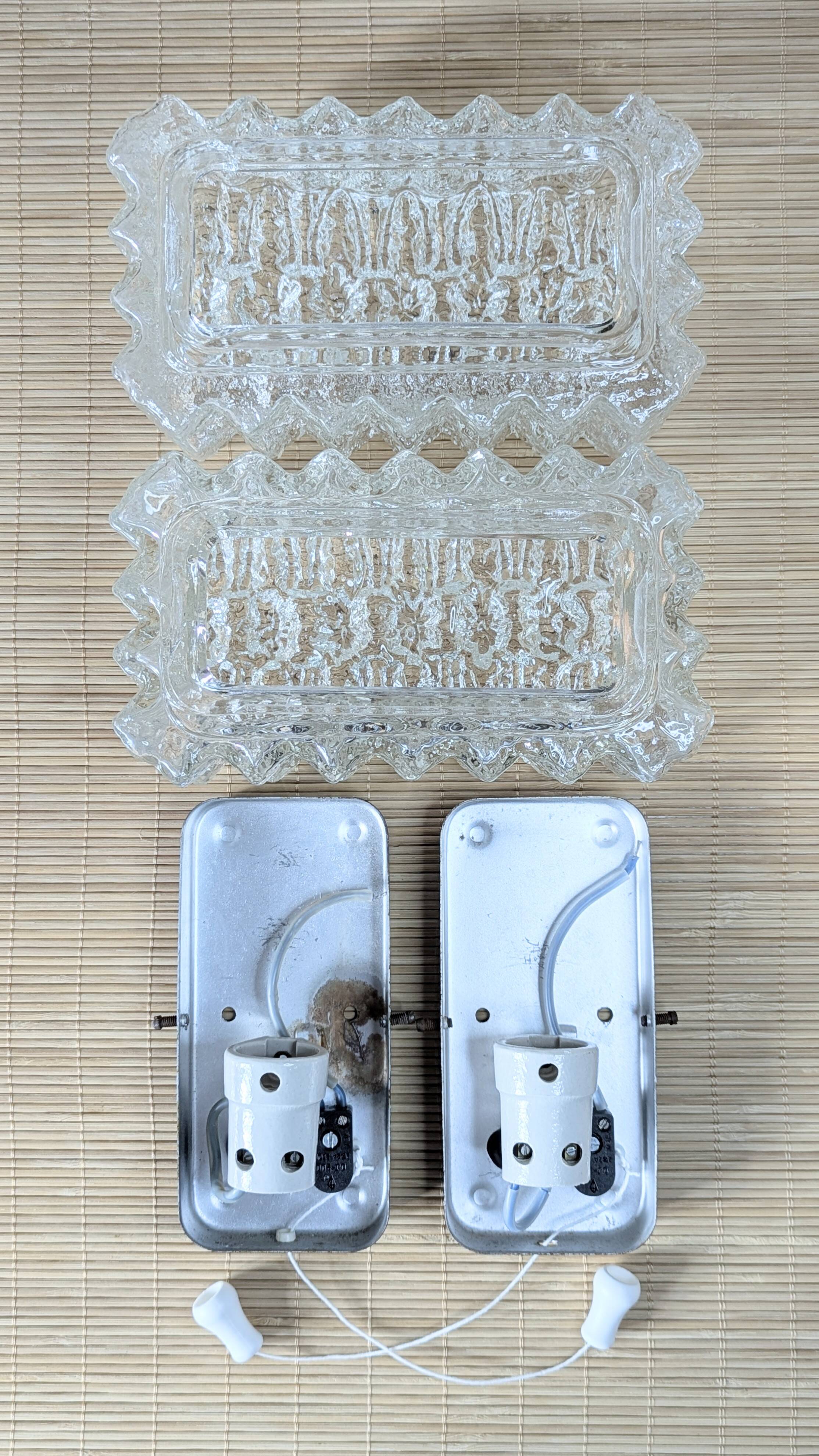 Appliques anciennes (L-0274)