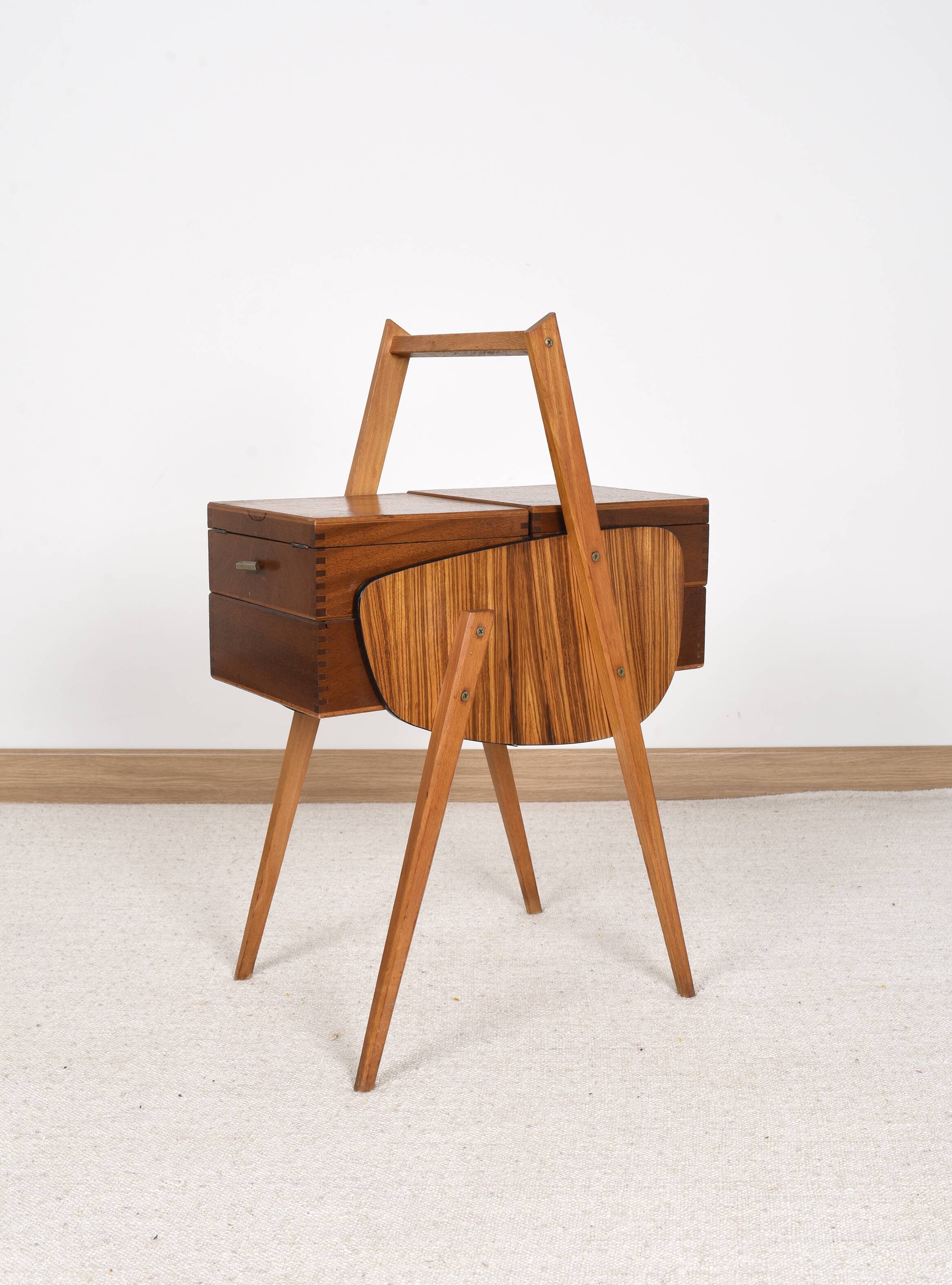 Old sewing box, worker, vintage 1950s