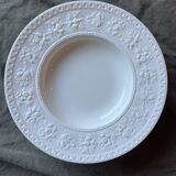 Set of 6 small Wedgwood Wellesley Festivity plates.