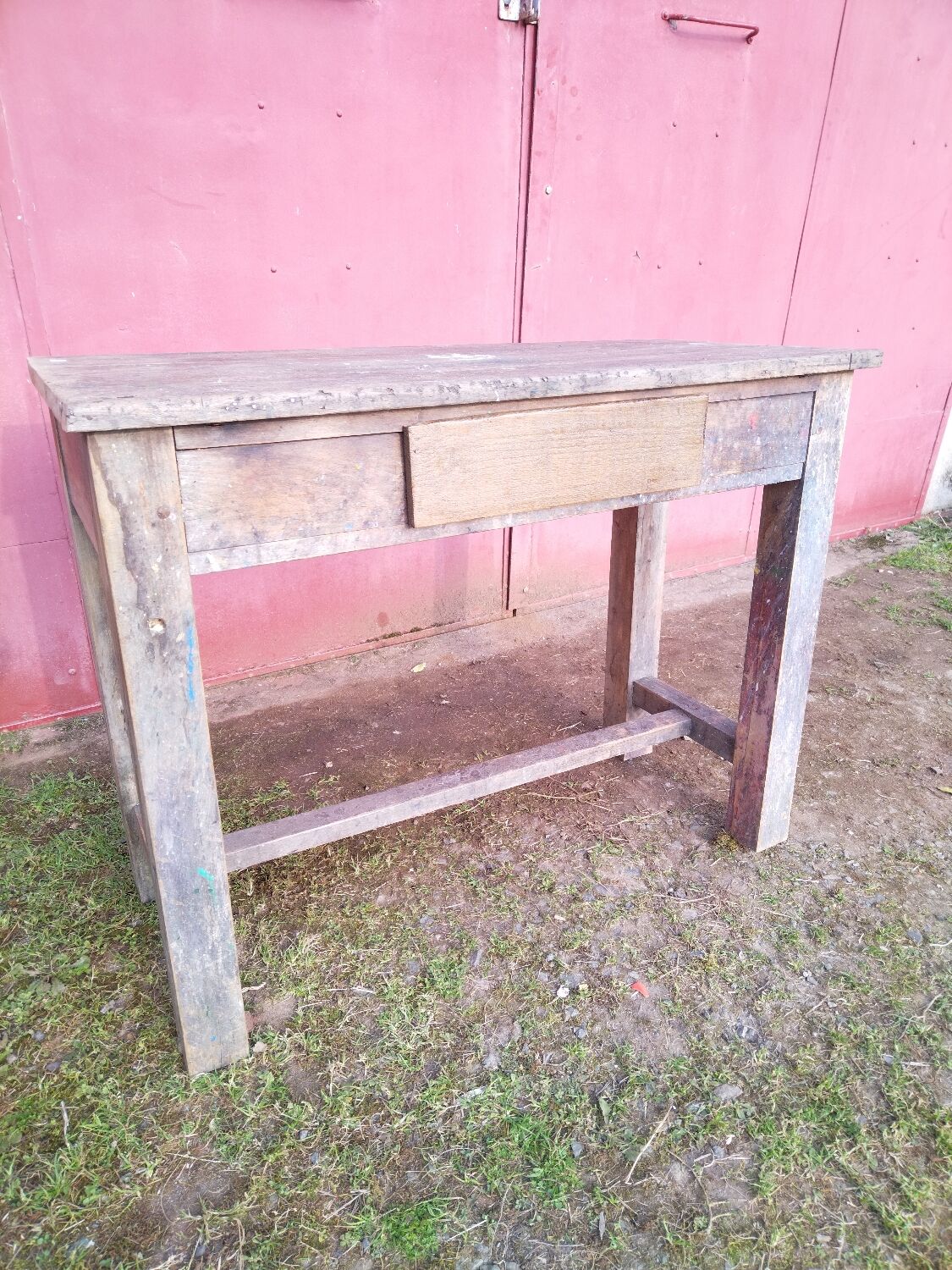 Painter workshop furniture