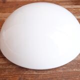 Plafonnier, années 70, opaline "méduse" blanche