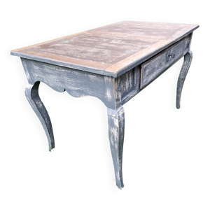 Bureau patiné de style