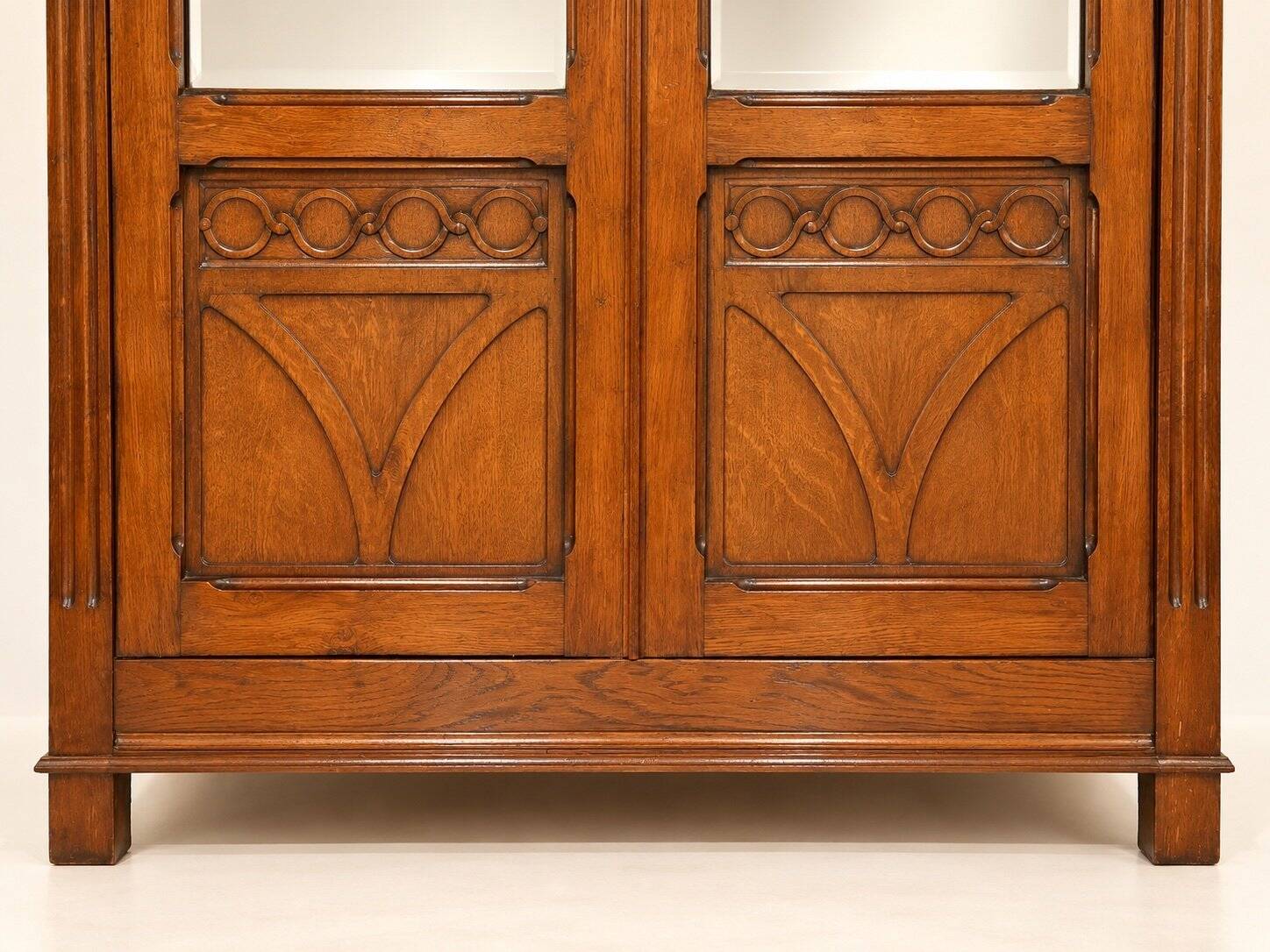 Two-door wardrobe – Art Nouveau – Solid oak – Bevelled mirrors