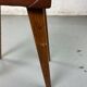 Petit tabouret ou repose pied en bois et cuir