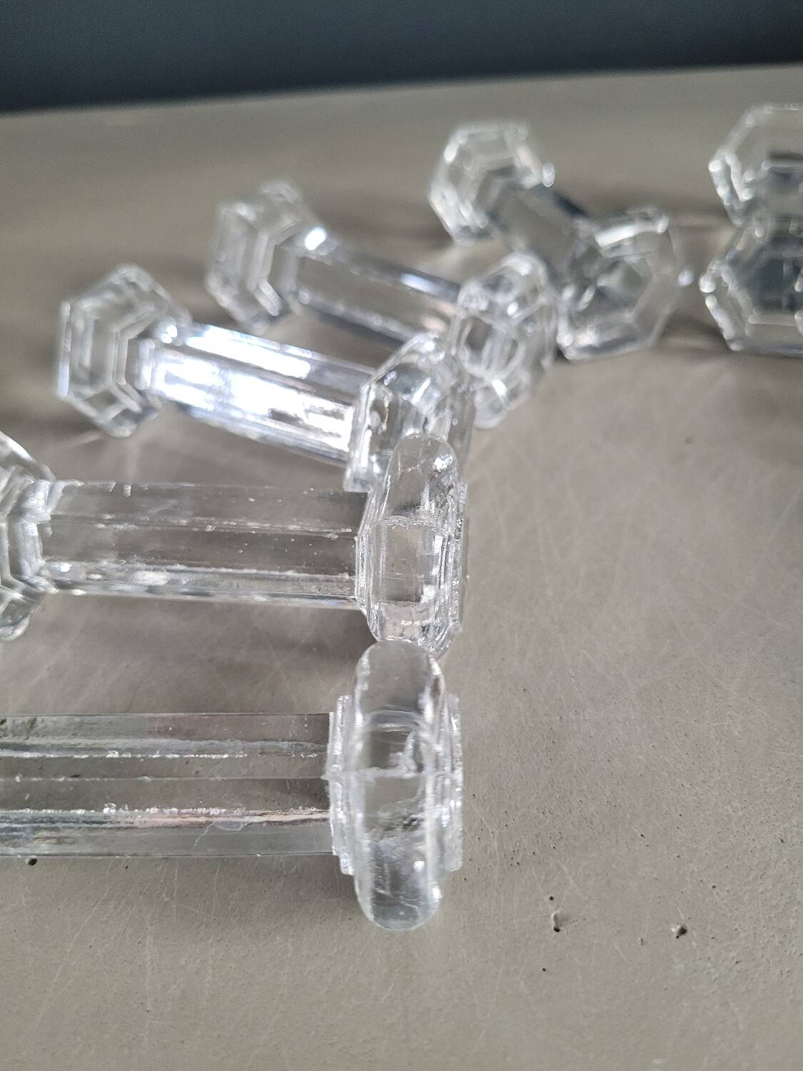 10 hexagonal glass knife holders