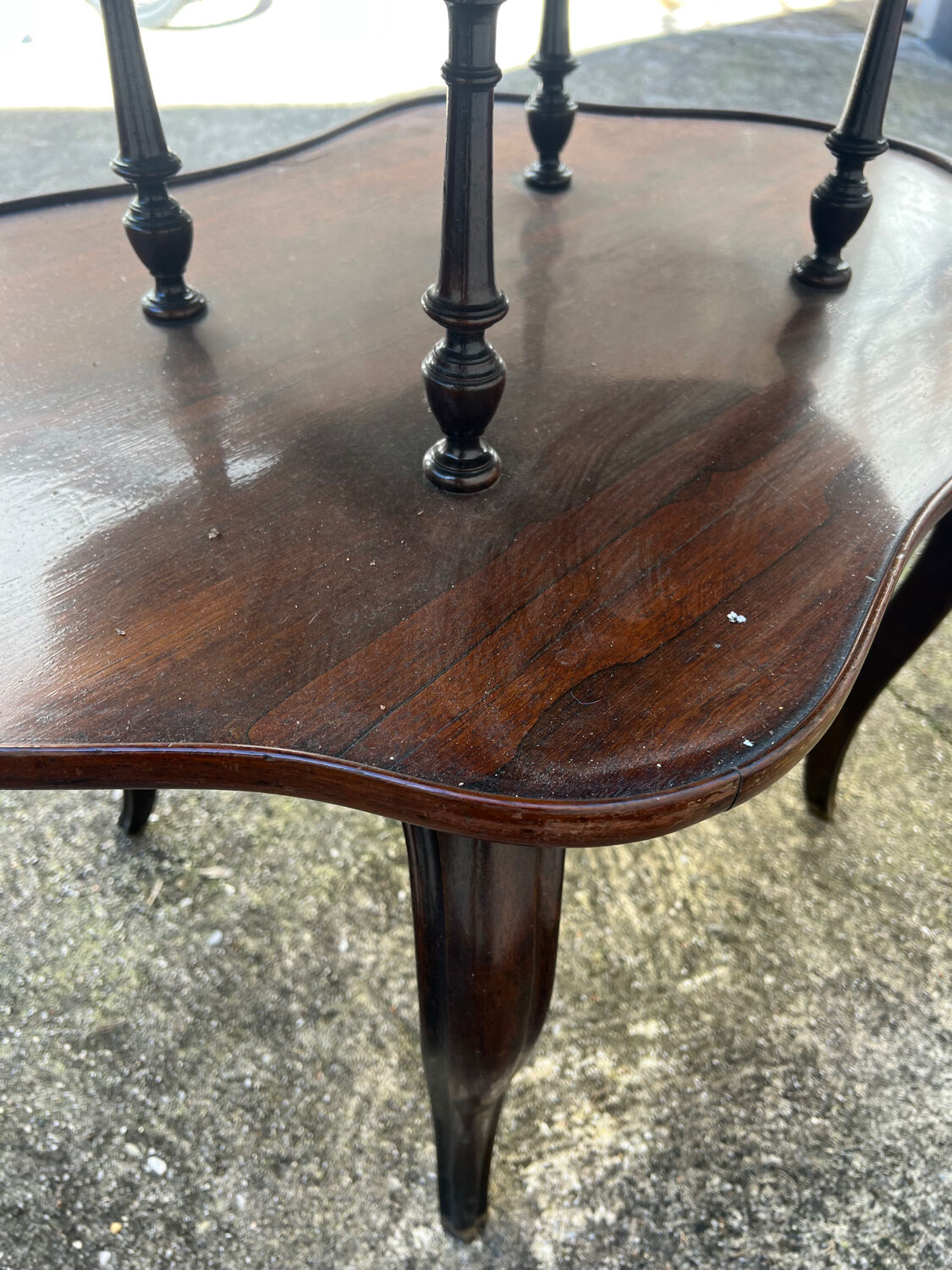 English tea serving table from the period.