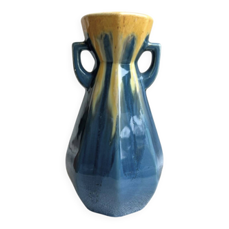 Art Deco vase by Gustave de Bruyn