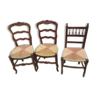 3 chaises paillées anciennes