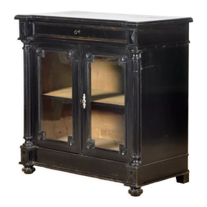 commode en chêne vers