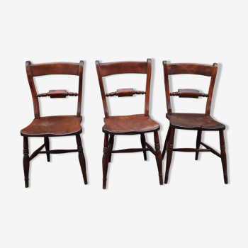 Trois chaises en bois  vintage