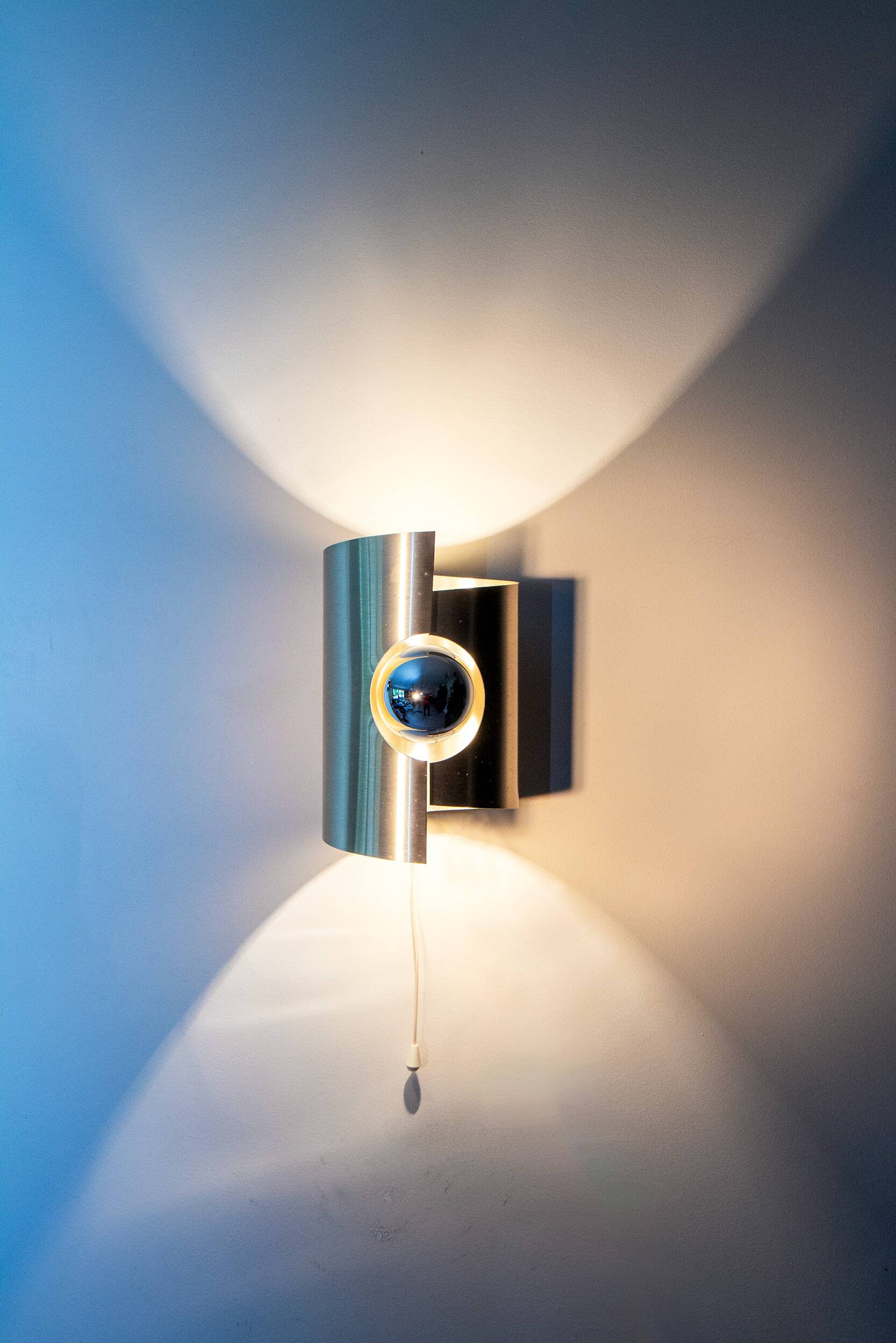 Brushed aluminum wall light, space age 70