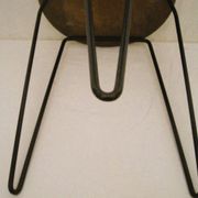 Tabouret tripode - Florence Knoll - Hairpin modèle 75 des années 50