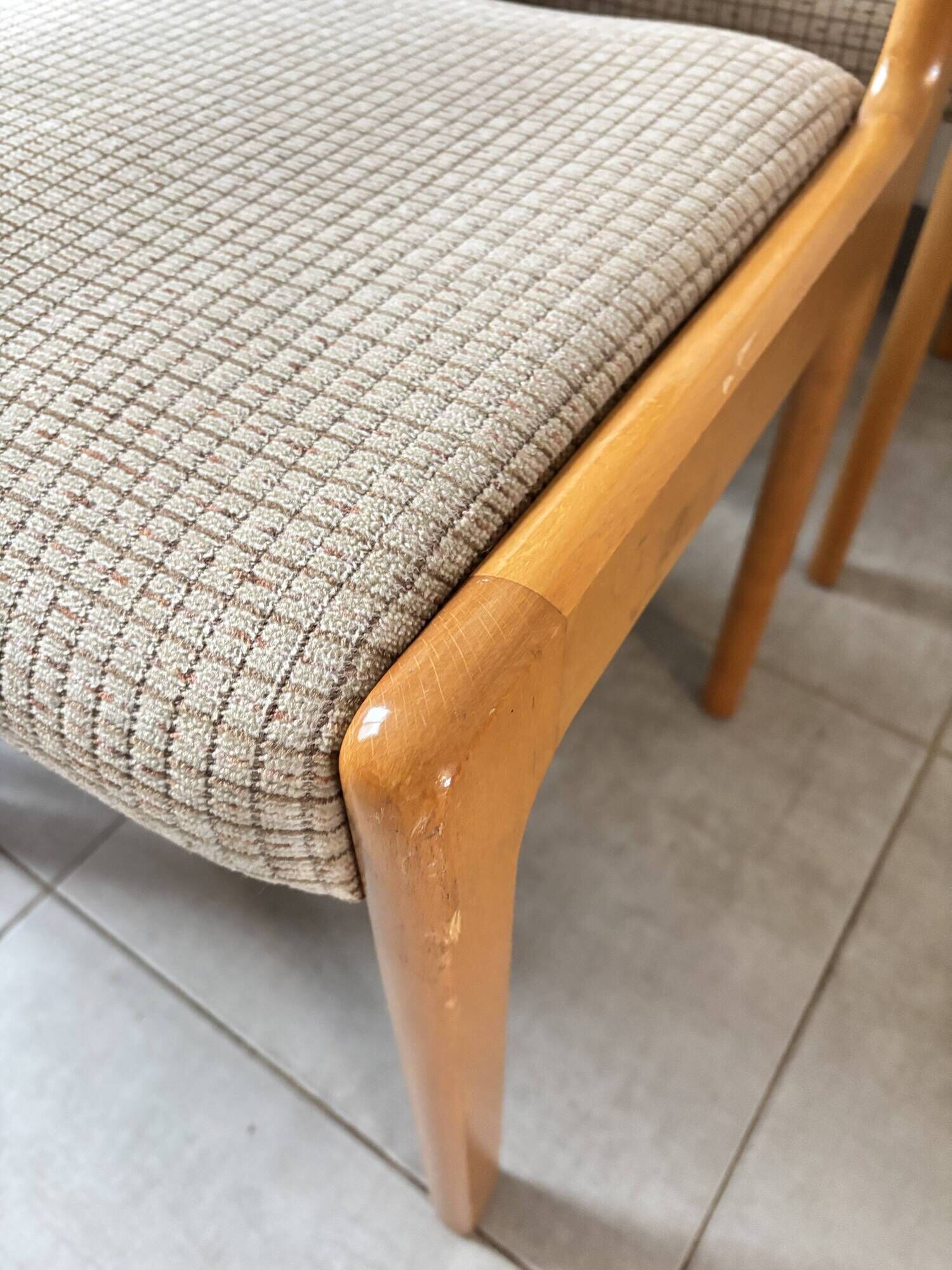Set of 4 Scandinavian Baumann chairs in solid elm – 1970s
