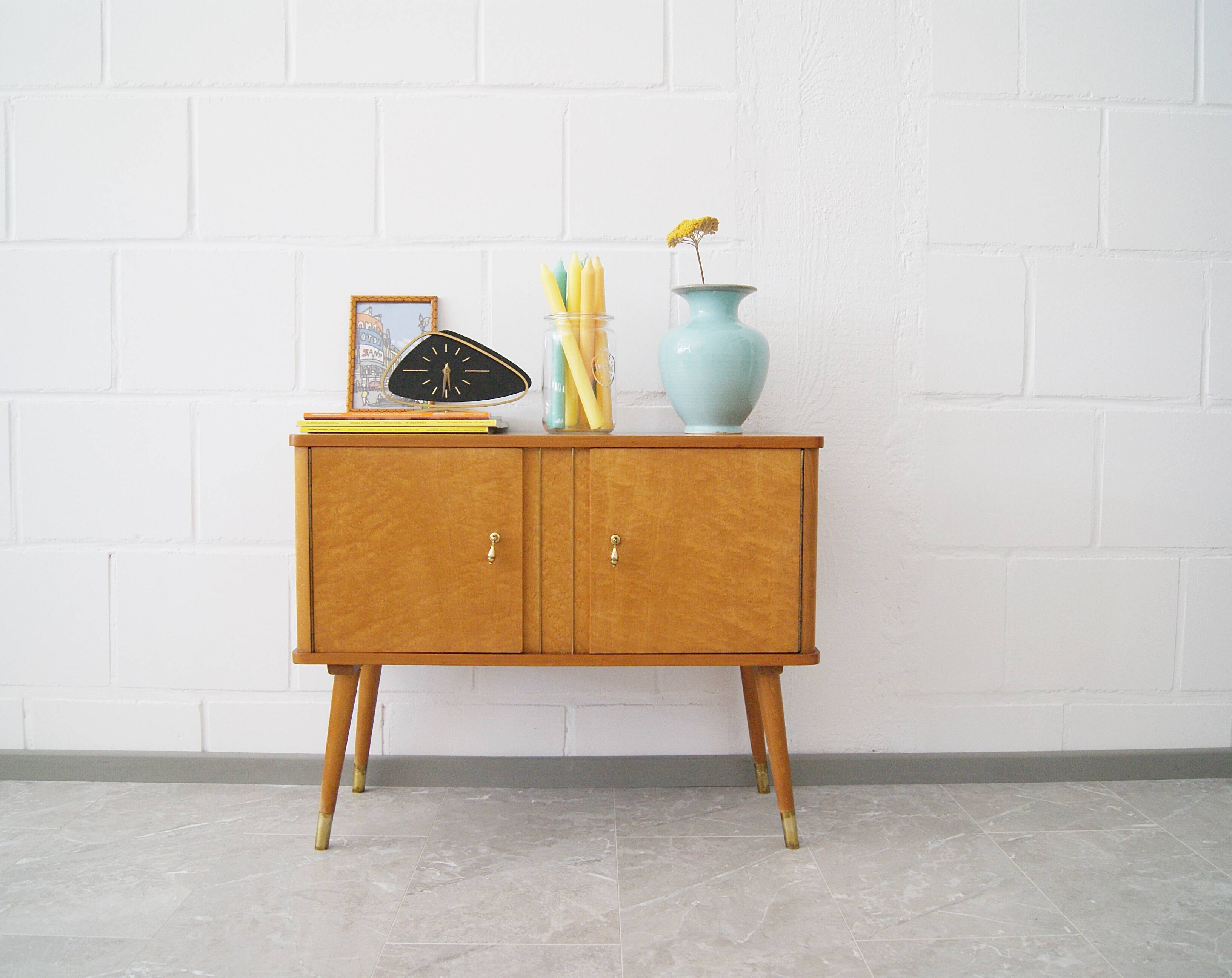 Coommode en bois des années 50, petit buffet