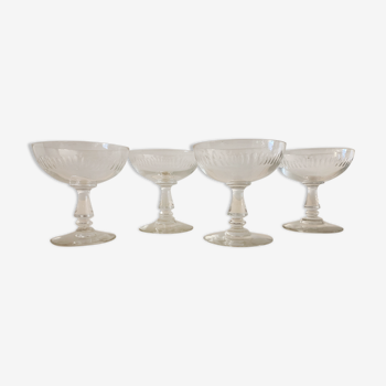 4 champagne glasses in antique blown glass, NINETEENTH