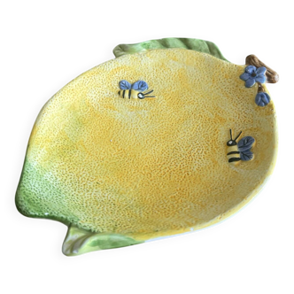 Assiette en forme de citron fruit barbotine avec fleurs et abeilles en céra