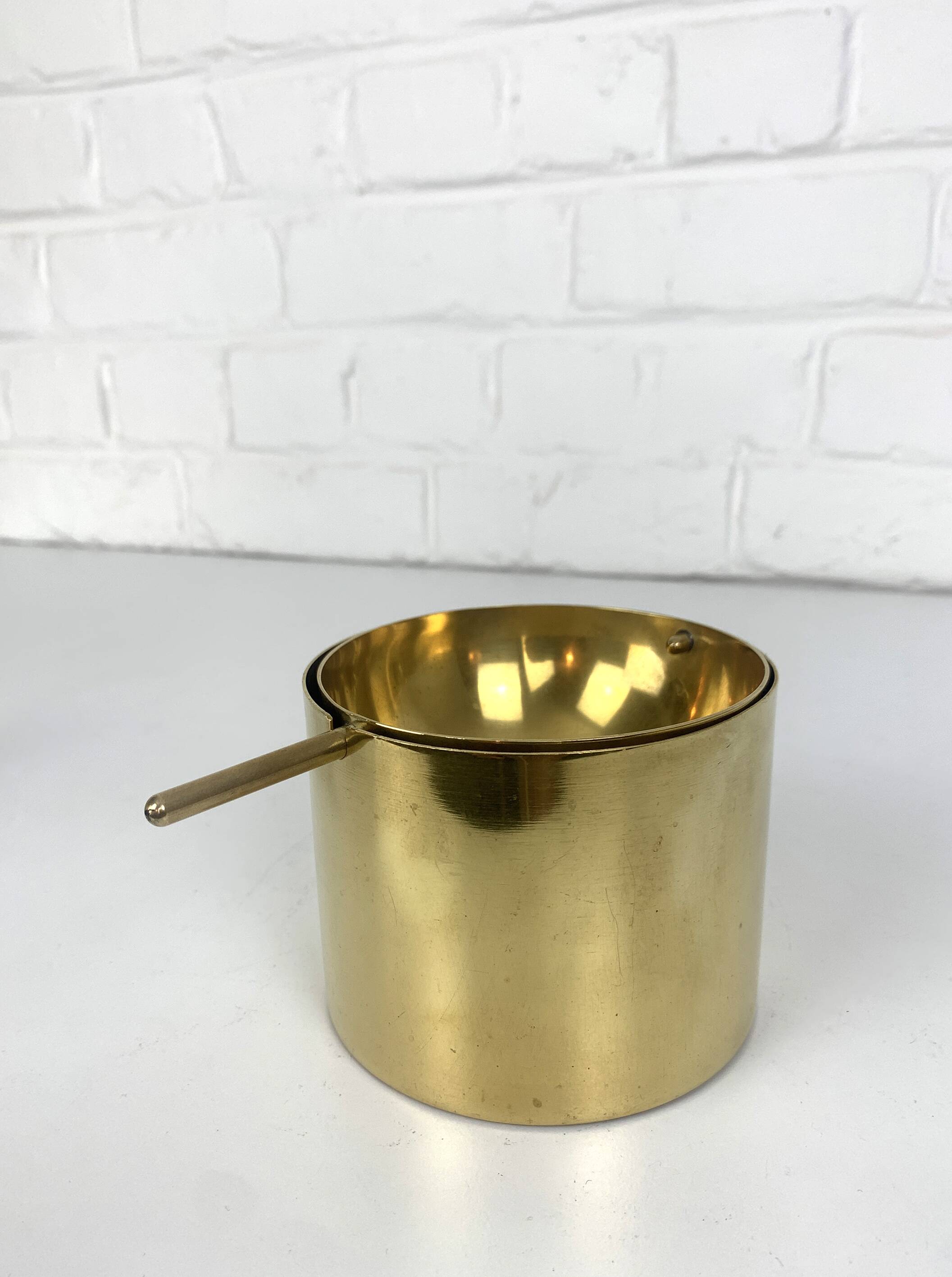 Ashtray Arne Jacobsen Ashtray Stelton SAS Hotel brass brass Mid century