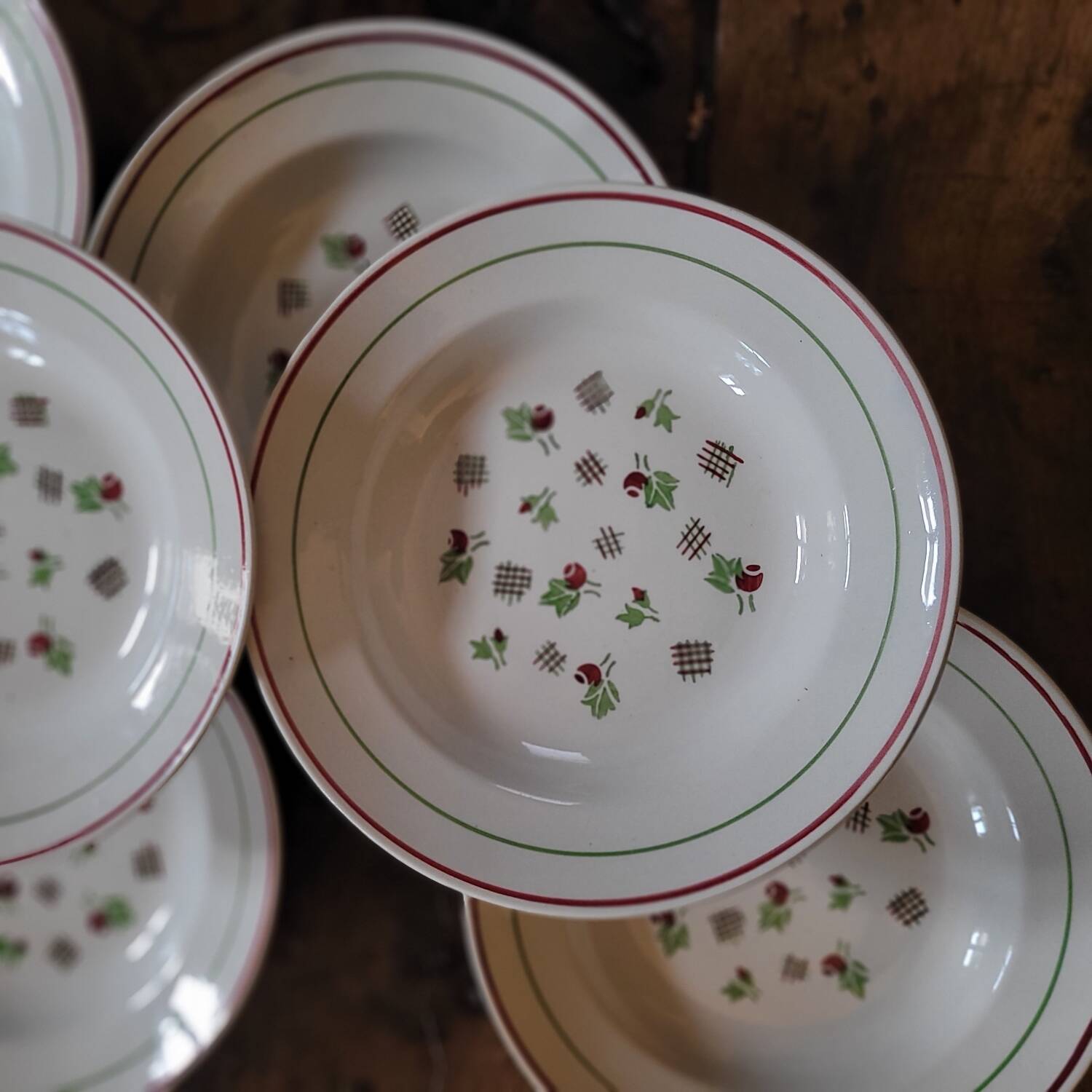Floral pattern soup plates – 1950s