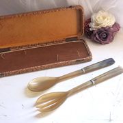 Salad cutlery box in vintage blond horn 30/40 France