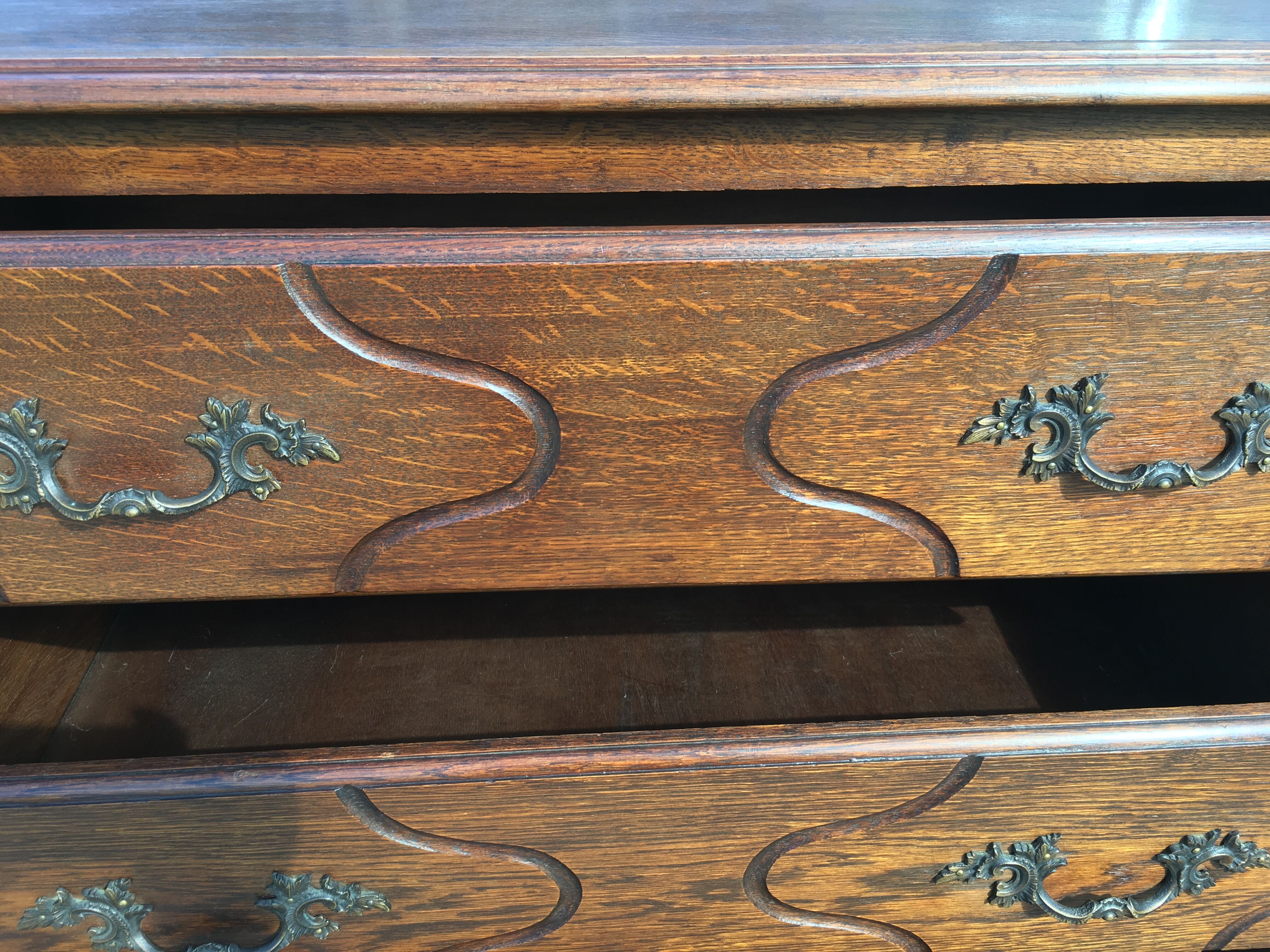 Oak dresser 3 drawers
